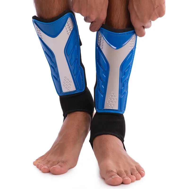 Щитки футбольні із захистом кісточки 602P розмір M синій