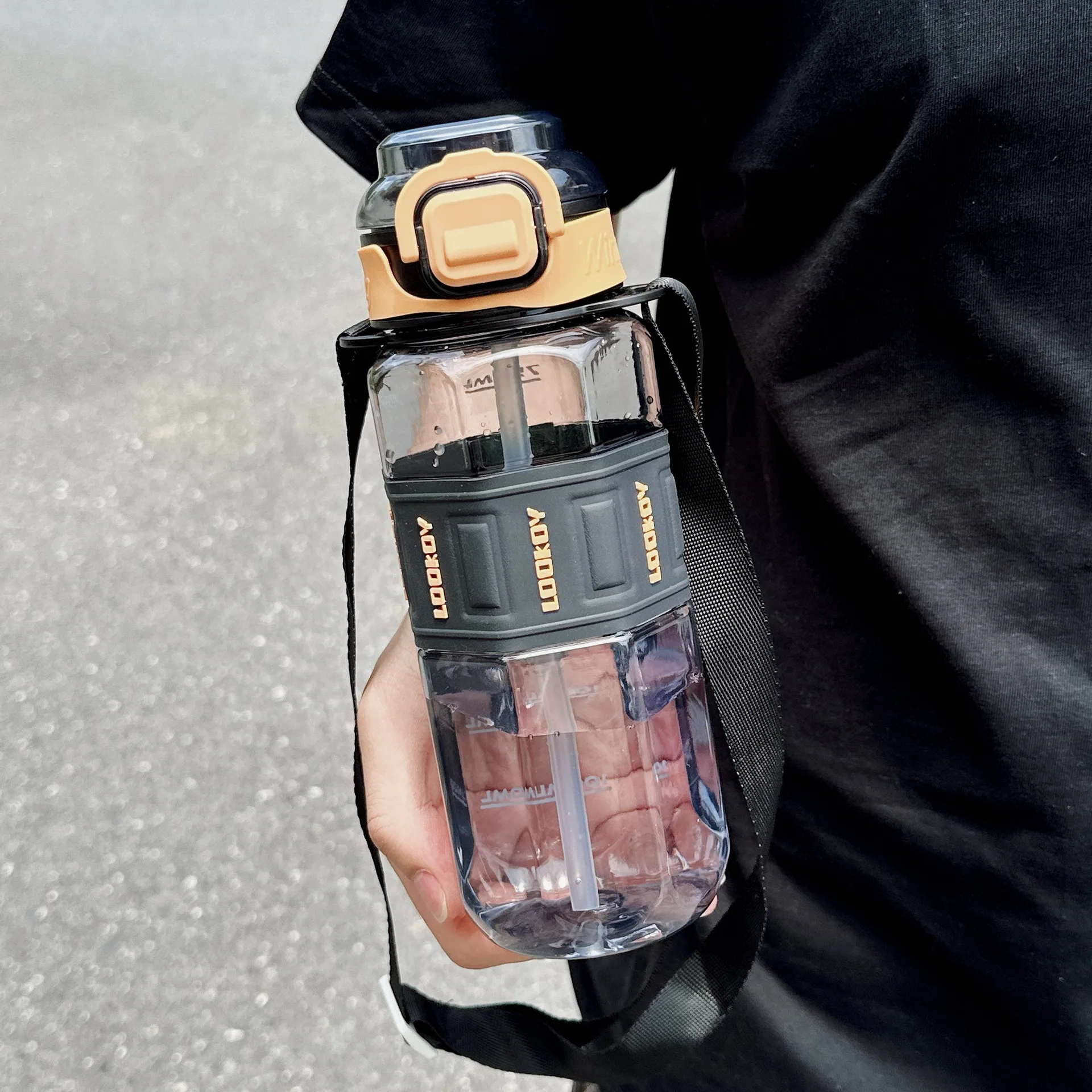 Пляшка для води 750 мл C 76362 чорний