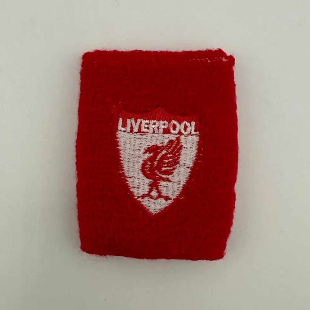 Напульсник Liverpool 1 шт