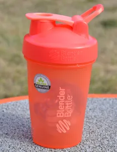 Шейкер спортивний BlenderBottle Classic Loop 590 мл кораловий