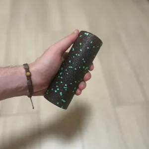 Набір для масажу та йоги PowerPlay PP_4091 EPP (2 м'ячики + валик масажер 15*5,3 см.) Green + резинка 5,5 кг.