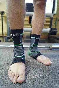 Бандажі на гомілкостоп PowerPlay 4100 чорні (пара) S/M