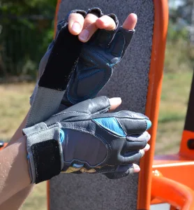 Рукавички для фітнесу MadMax MFG-921 Voodoo Mid grey/light blue M