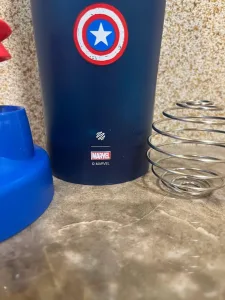 Шейкер спортивний BlenderBottle Classic Loop PRO 820 мл Marvel Capitan Amerika (600557)