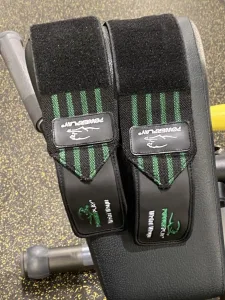 Кистьові бинти PowerPlay 3081 чорно зелені