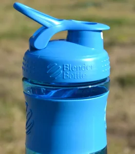 Шейкер спортивний пляшка BlenderBottle SportMixer Flip 820 мл блакитний
