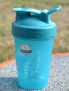 Шейкер спортивний BlenderBottle Classic Loop 590 мл бірюзово зелений