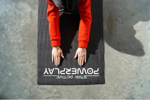 Килимок для йоги та фітнесу PowerPlay 4010 PVC Yoga Mat чорний (173x61x0,6)