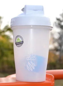 Шейкер спортивний BlenderBottle Original Classic 590 мл білий