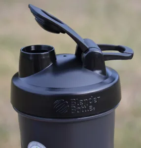 Шейкер спортивний BlenderBottle Classic Loop 820 мл чорний