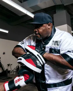 Лапи боксерські TITLE Boxing Aerovent Excel Incredi-Mitts 2,0 Black/Red/White