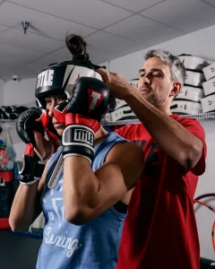 Боксерський шолом TITLE MMA Command Black/White/Red L (капа в комплекті)