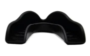 Капа боксерська PowerPlay 3317 SR доросла (вік 11+) чорна