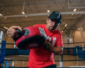 Маківара кругла TITLE Pro Mex Accuracy Pro Punch Shield 2,0 Black/Red