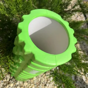 Масажний ролик (роллер) PowerPlay 4025 Massage Roller зелений 33x14 см