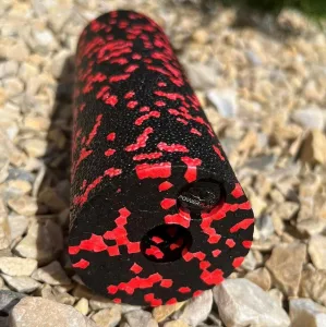 Масажний ролик (роллер) гладкий PowerPlay PP-4346 Mini EPP Foam Roller чорно/червоний 15x5,3 см