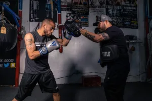 Захисний жилет тренера TITLE Platinum Prolific Body Protector Black