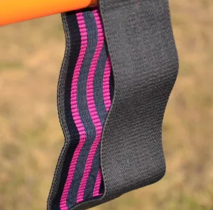 Тканева гумка для фітнесу та спорту Power System PS-4091 Booty Band LVL 1 Black/Pink d_64 см. навантаження 18 - 23 кг.