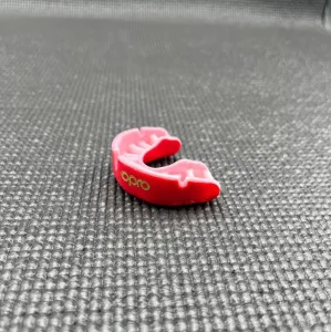 Капа OPRO Gold доросла (вік 11+) Red/Pearl (art.102504004)