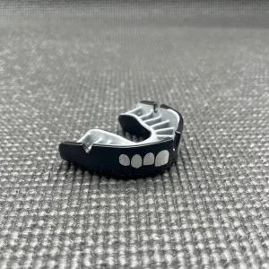 Капа OPRO Silver доросла (вік 11+) Grillz Black/Silver (art.102502013)