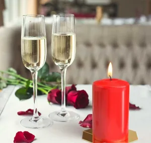 Свічка столова циліндр Bispol sw70/120 030 червонй