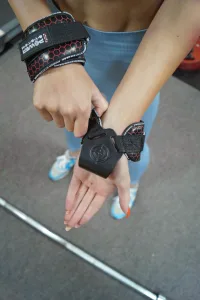 Гаки для тяги на зап'ястя Power System PS-3360 Hooks V2 Black/Red - L