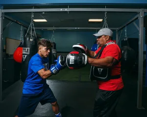 Лапи боксерські TITLE Boxing Aerovent Excel Incredi-Mitts 2,0 Black/Red/White