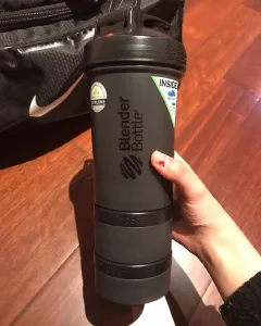 Шейкер спортивний BlenderBottle ProStak 650 мл з 2 ма контейнерами чорний