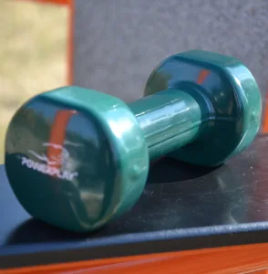 Гантель вінілова PowerPlay 4125 Achilles - 1,5 кг. зелена 1 шт.