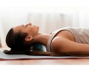 Набір для йоги PowerPlay PP_4008 EPP Foam Roller Set роллер + 2 масажні м'ячі чорно-синій