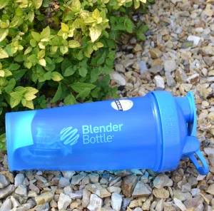 Шейкер спортивний BlenderBottle Classic Loop 820 мл блакитний