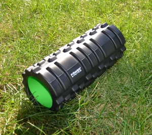 Массажный ролик ролер Power System PS-4050 Fitness Foam Roller черный/зеленый 33x15 см