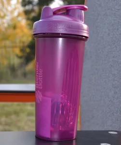 Шейкер спортивний BlenderBottle Original Classic 820 мл сливовий