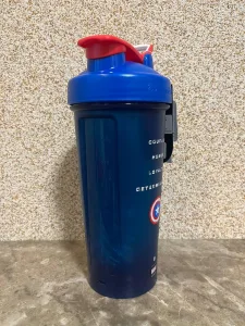 Шейкер спортивний BlenderBottle Classic Loop PRO 820 мл Marvel Capitan Amerika (600557)