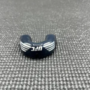 Капа OPRO Instant Custom-Fit UFC доросла (вік 11+) Silver/Black (art.102529002)