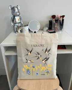 Екошопер на замку BookOpt BK4052 Ukraine (ластівки) бежевий