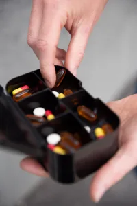 Таблетниця Smartshake Pillbox Organiser 2-pack Чорний