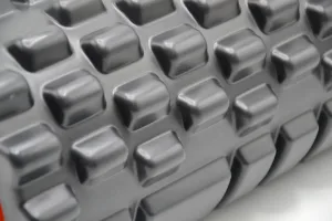 Масажний ролик роллер PowerPlay 4025 Massage Roller чорно зелений 33x15 см.