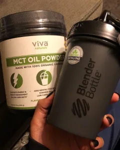 Шейкер спортивний BlenderBottle Classic Loop 590 мл чорний