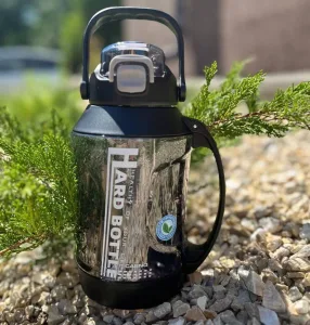 Пляшка для води CASNO 1900 мл KXN-1269 чорна