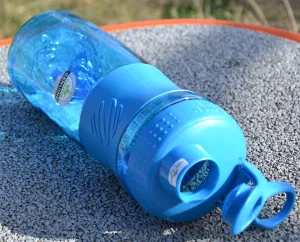 Шейкер спортивний пляшка BlenderBottle SportMixer Flip 820 мл блакитний