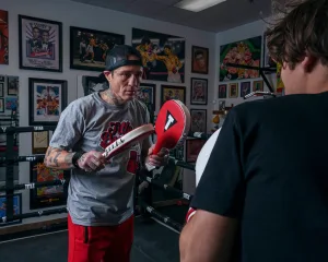 Боксерські ракетки TITLE Boxing Punch Training Paddles Red