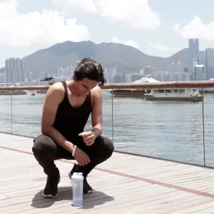 Шейкер спортивний SmartShake Slim - 500 мл білосніжний