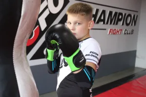 Боксерські рукавиці PowerPlay 3004 JR класичний чорно зелені 6 унцій