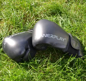 Боксерські рукавиці PowerPlay 3087 Magnum чорні натуральна шкіра 12 унцій