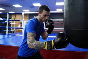 Боксерські рукавиці PowerPlay 3018 Jaguar чорно жовті 16 унцій