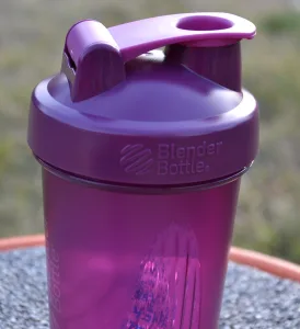 Шейкер спортивний BlenderBottle Original Classic 590 мл сливовий
