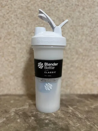 Шейкер спортивний BlenderBottle Classic Loop PRO 820 мл White (500483)