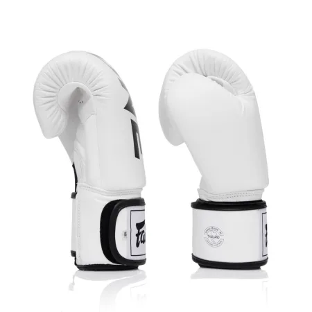 Боксерські рукавиці Fairtex BGV1-ONE (натуральна шкіра) White 12 унцій (бинти в комплекті)