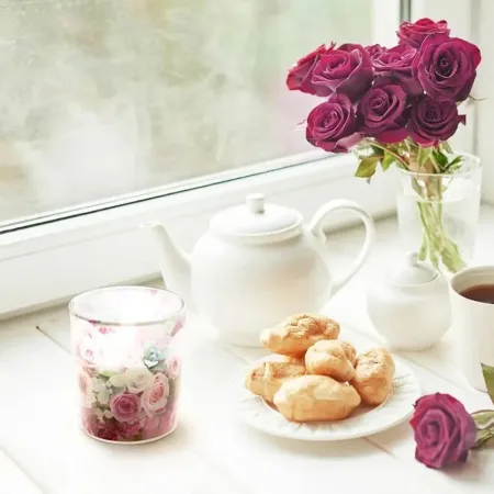 Ароматична свічка в скляному стакані Bispol троянди (SN 72s-02)